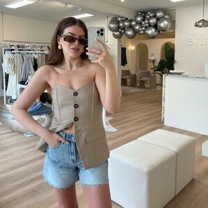 Meet your Posher, Laken